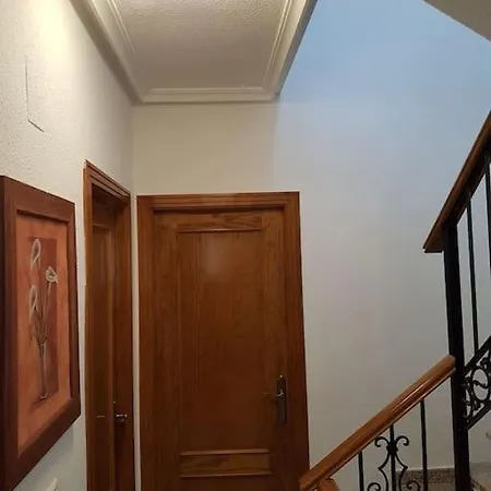 3 Bedroom Townhouse In Alicante, Orihuela Holiday home *